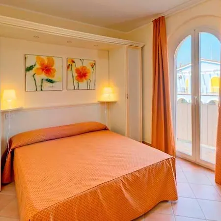 فندق مبيت وإفطار La Piazzetta نومانا