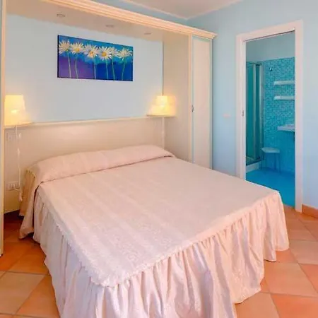 فندق مبيت وإفطار La Piazzetta 4*