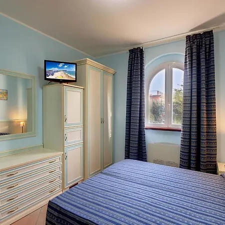 Bed and Breakfast La Piazzetta